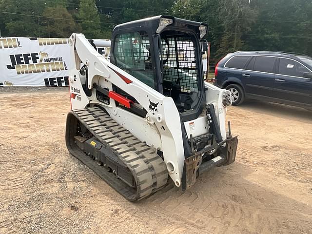 Image of Bobcat T740 equipment image 2