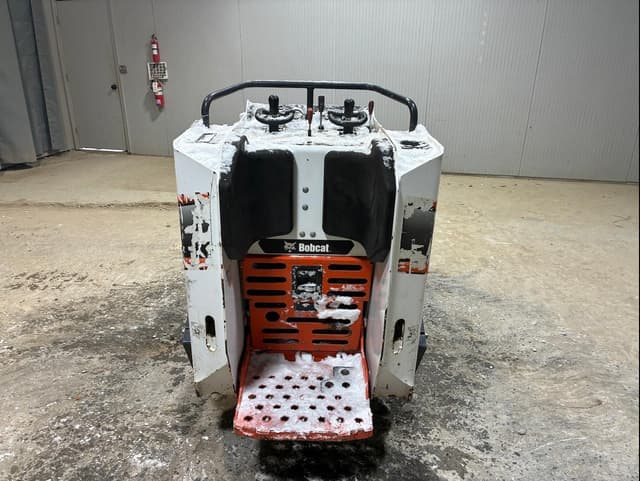 Image of Bobcat MT100 equipment image 4