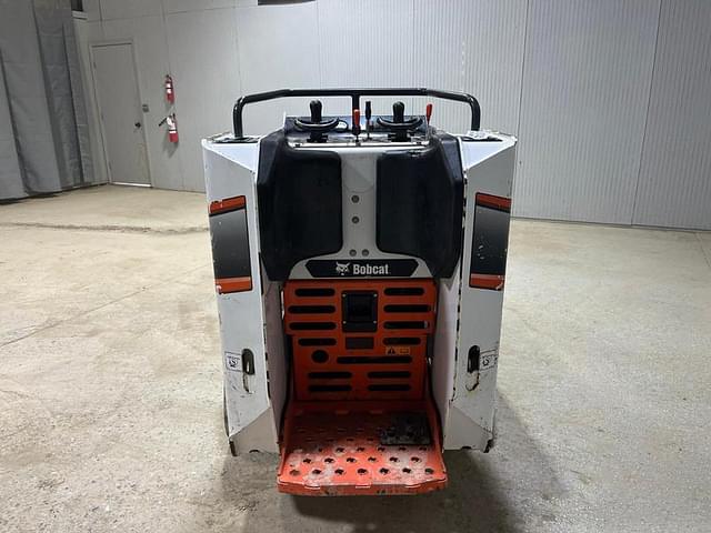 Image of Bobcat MT100 equipment image 3