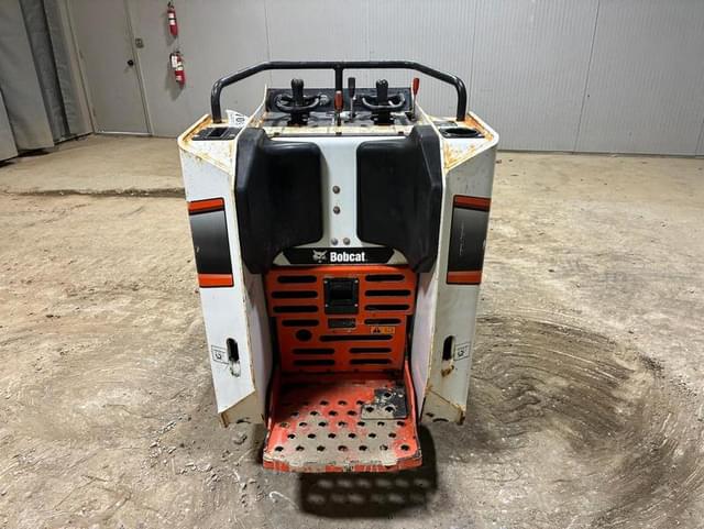 Image of Bobcat MT100 equipment image 4