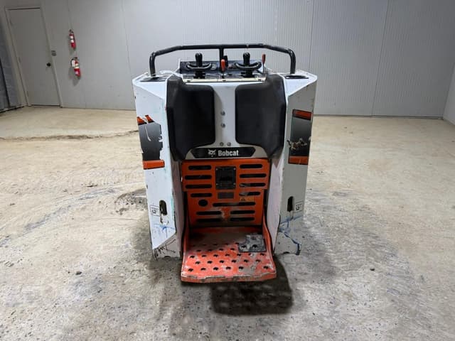 Image of Bobcat MT100 equipment image 3
