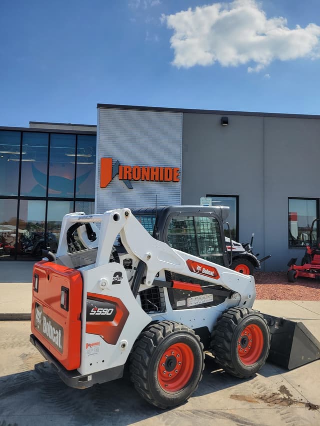 Image of Bobcat S590 equipment image 3