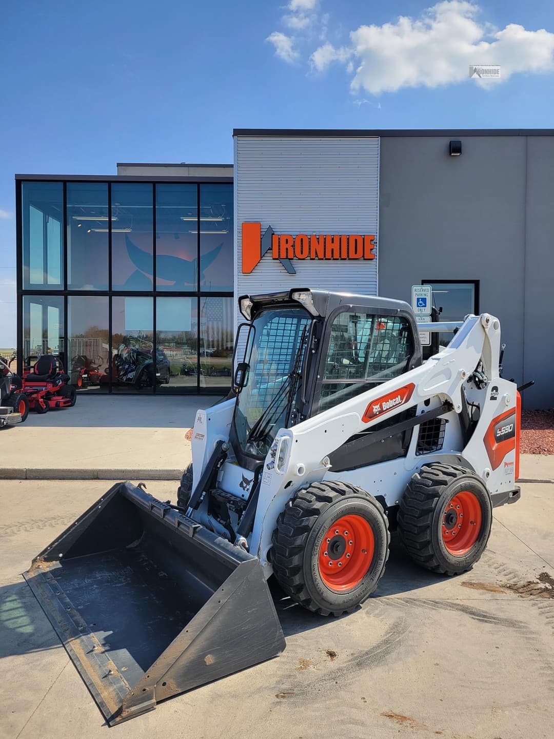 Image of Bobcat S590 Primary image