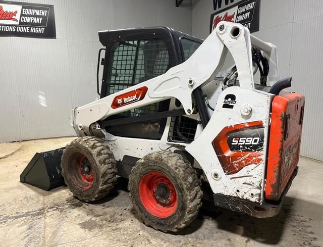 Image of Bobcat S590 equipment image 2