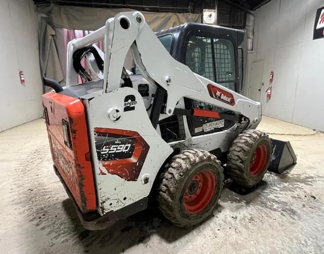 Image of Bobcat S590 equipment image 4