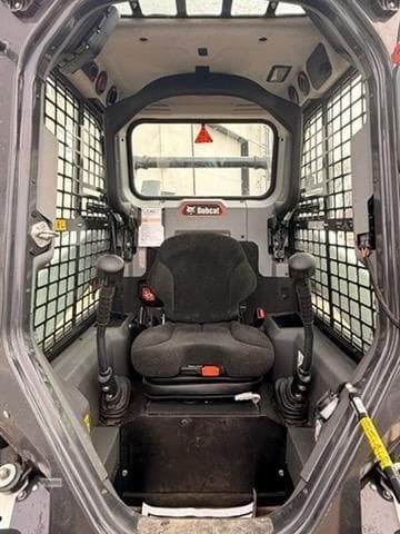 Image of Bobcat S64 equipment image 4