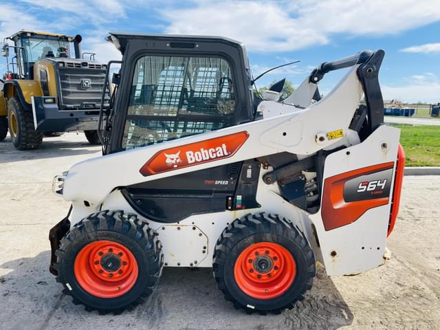 Image of Bobcat S64 equipment image 4