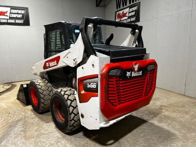 Image of Bobcat S66 equipment image 2