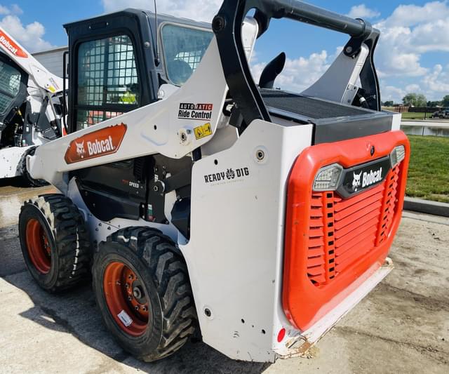 Image of Bobcat S66 equipment image 3