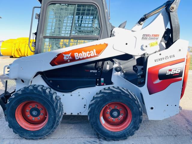 Image of Bobcat S66 equipment image 3