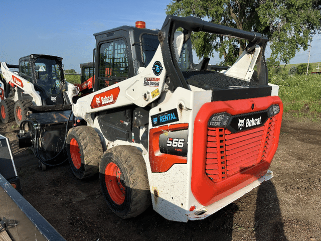 Image of Bobcat S66 equipment image 4