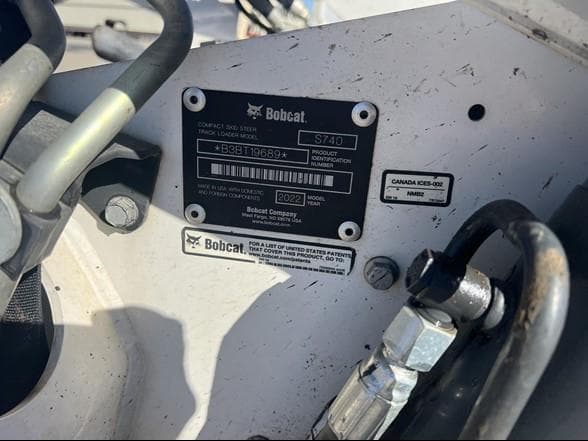 Image of Bobcat S740 equipment image 4