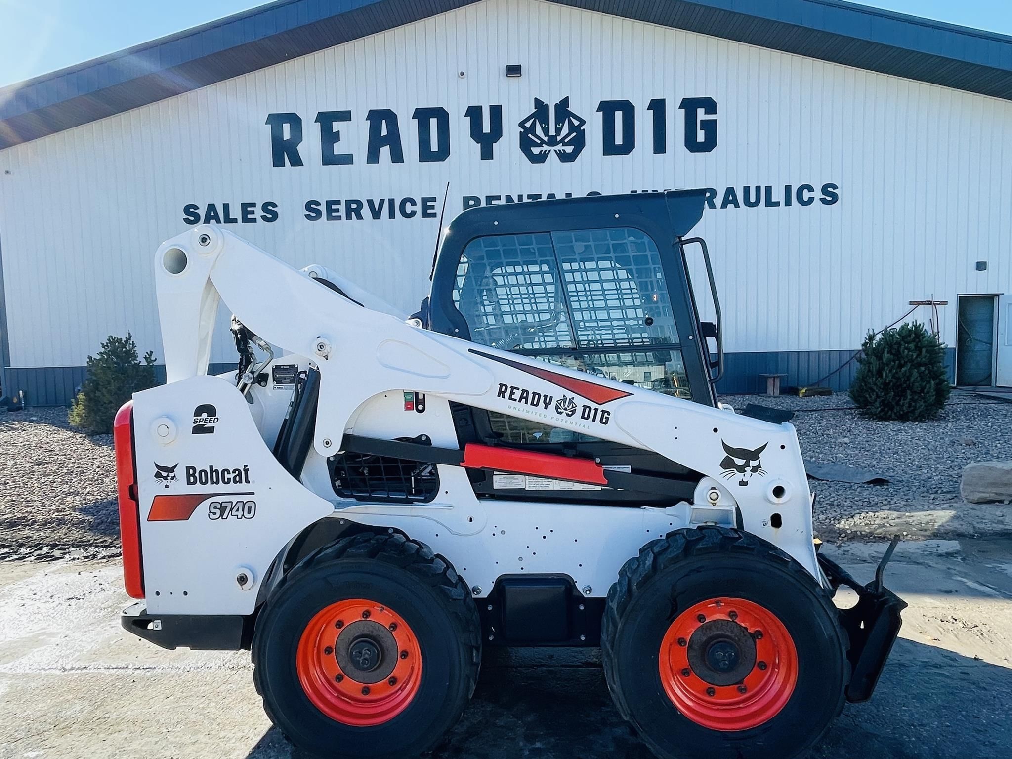 2022 Bobcat S740 Equipment Image0