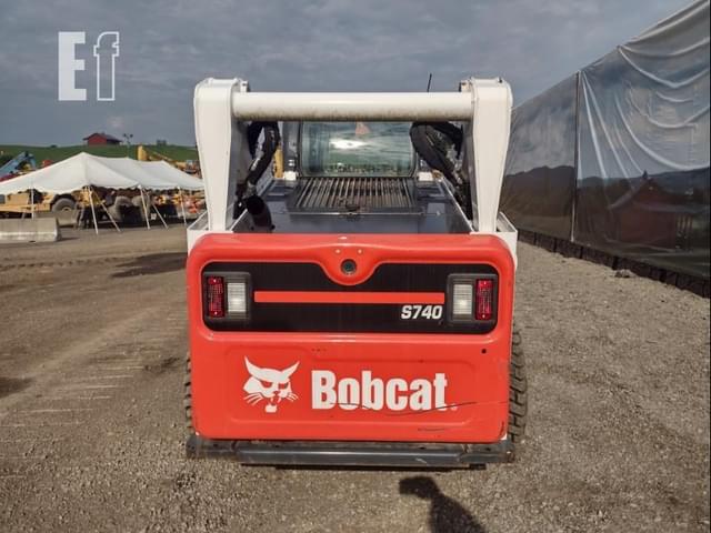 Image of Bobcat S740 equipment image 3