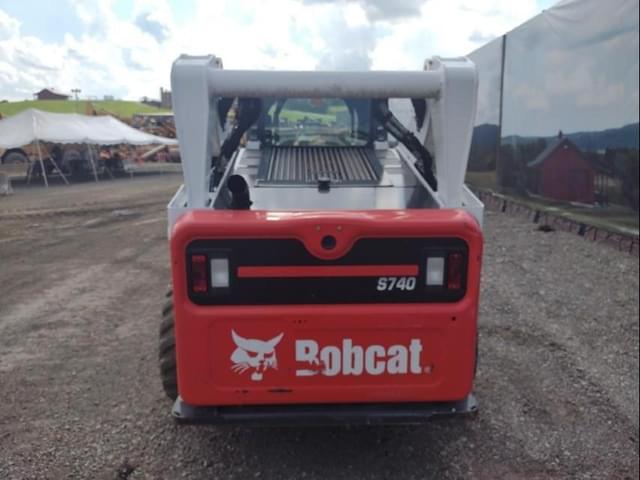 Image of Bobcat S740 equipment image 3