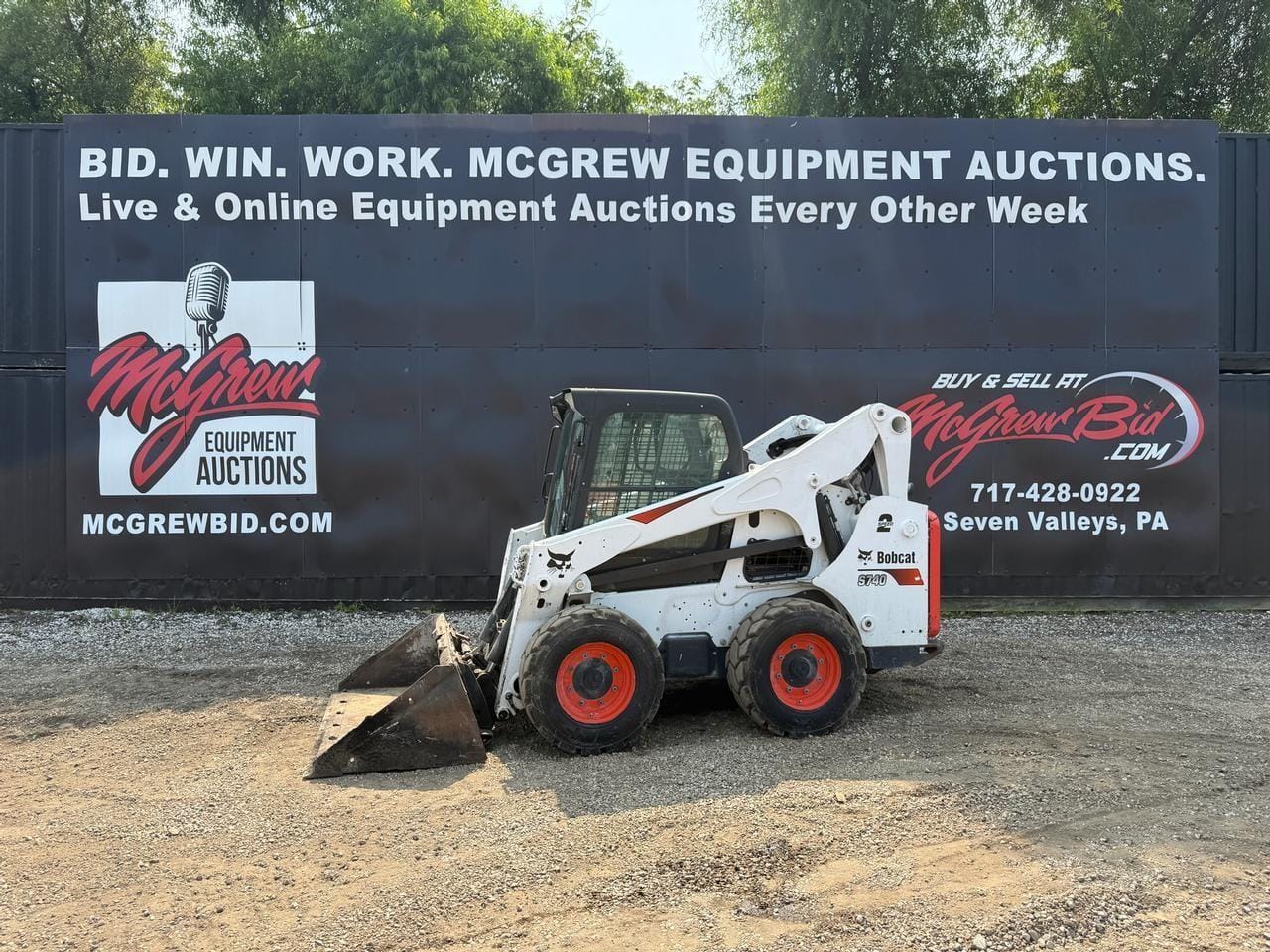 2022 Bobcat S740 Equipment Image0