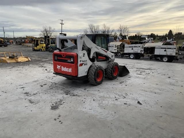 Image of Bobcat S740 equipment image 3