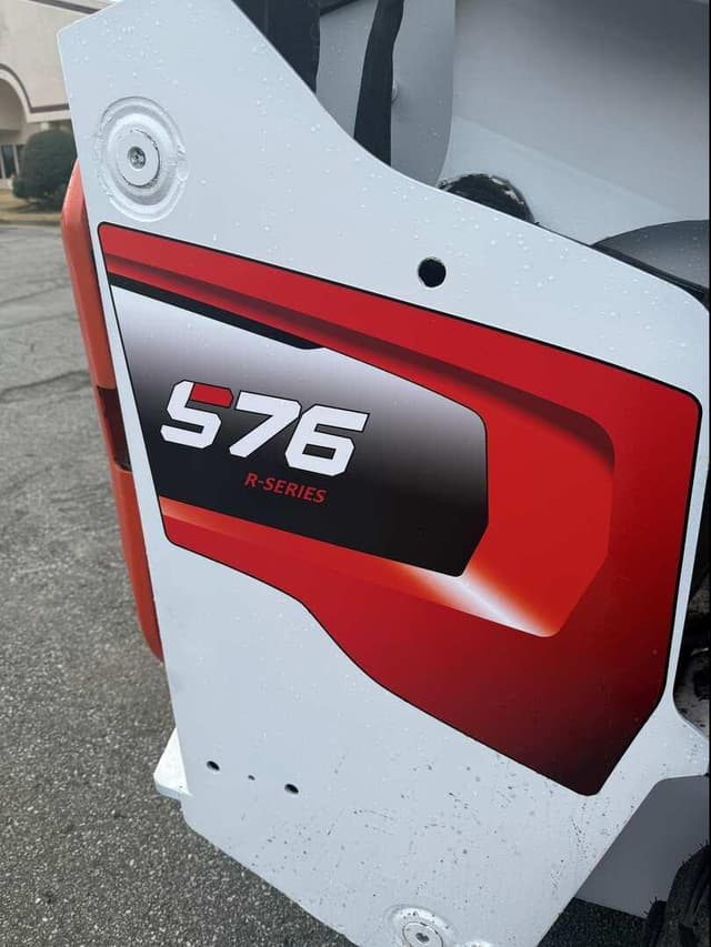 Image of Bobcat S76 equipment image 3