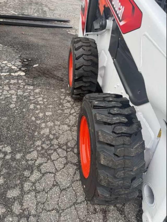 Image of Bobcat S76 equipment image 4