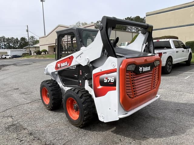 Image of Bobcat S76 equipment image 2