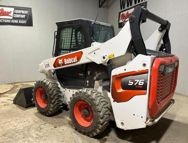 Image of Bobcat S76 equipment image 2