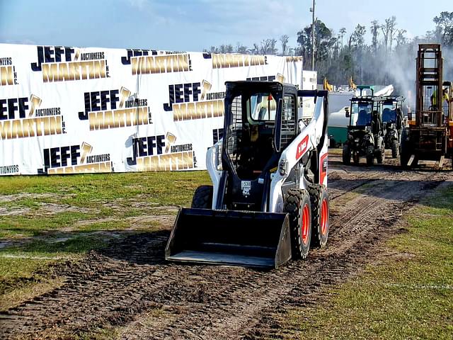 Image of Bobcat S76 equipment image 1