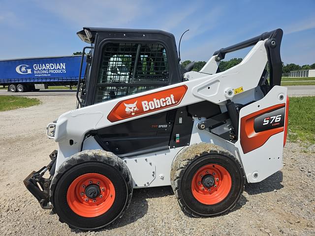 Image of Bobcat S76 equipment image 4