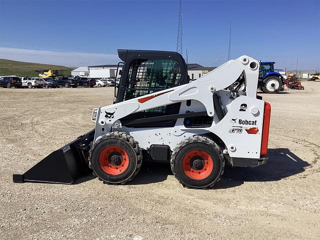 Image of Bobcat S770 equipment image 1