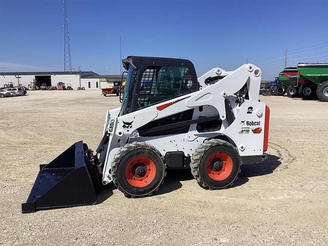 Image of Bobcat S770 equipment image 2