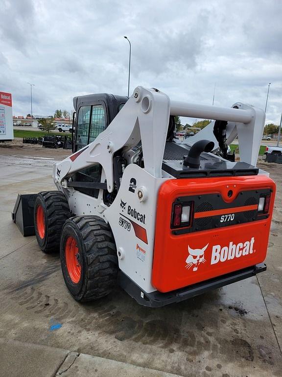 Image of Bobcat S770 equipment image 2