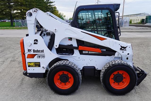 Image of Bobcat S770 equipment image 4