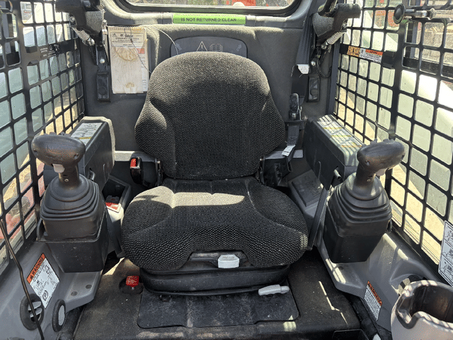 Image of Bobcat S770 equipment image 2