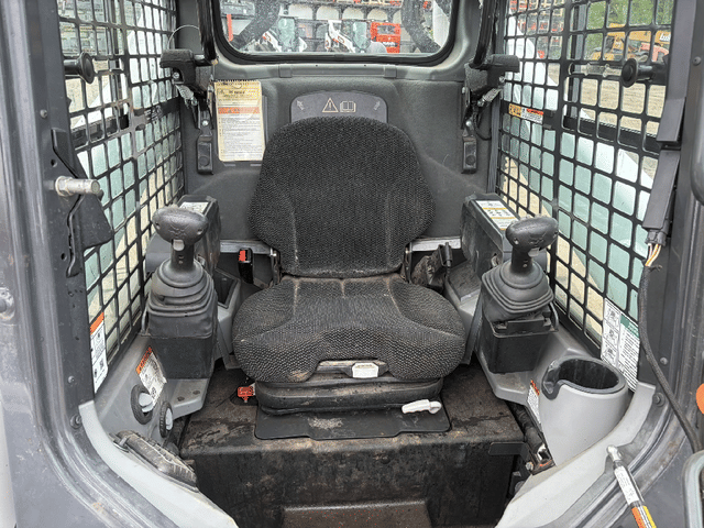 Image of Bobcat S770 equipment image 1