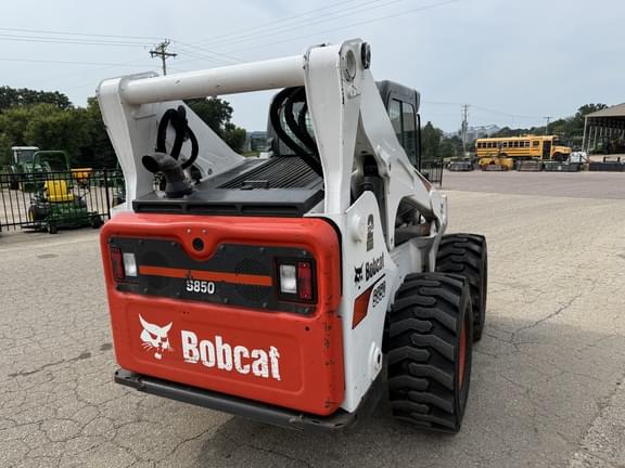 Image of Bobcat S850 equipment image 3