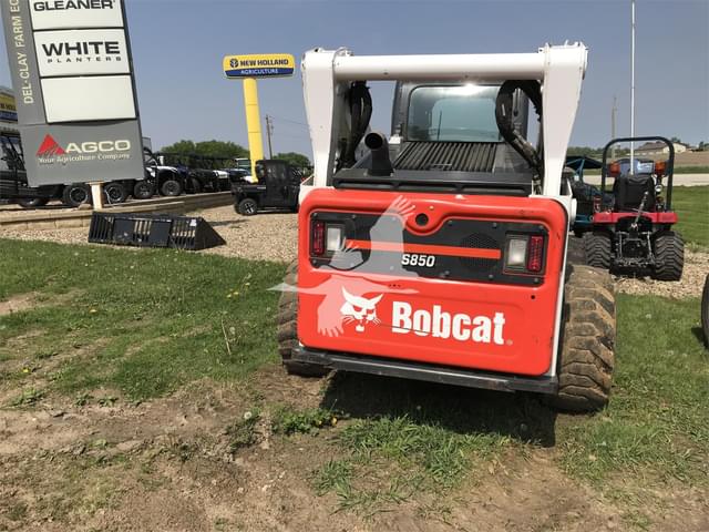 Image of Bobcat S850 equipment image 4