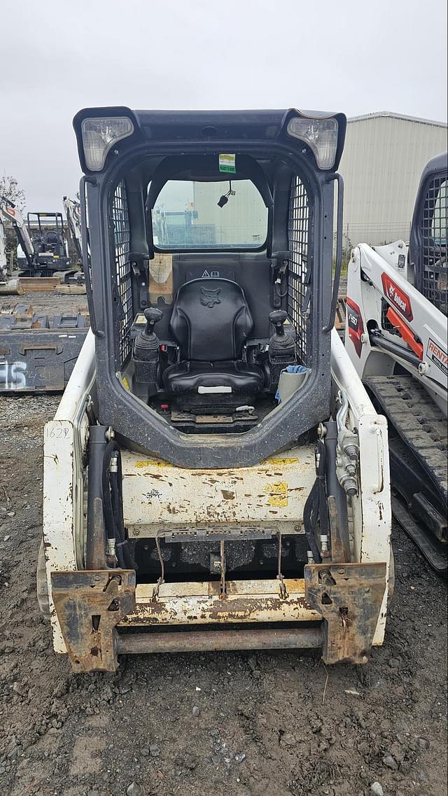 Image of Bobcat T450 equipment image 3