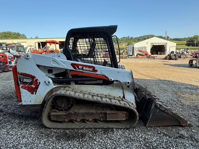 Image of Bobcat T550 equipment image 4