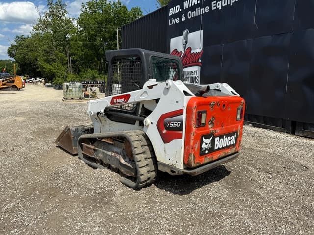 Image of Bobcat T550 equipment image 3