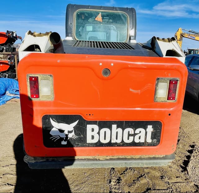 Image of Bobcat T550 equipment image 4