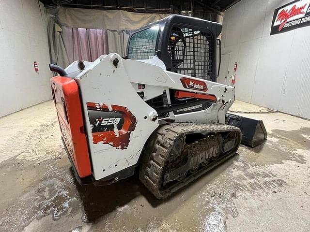 Image of Bobcat T550 equipment image 4
