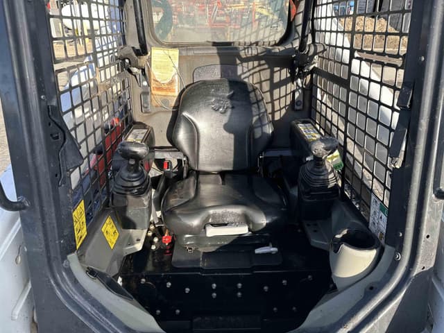 Image of Bobcat T595 equipment image 4