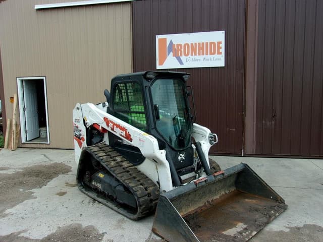 Image of Bobcat T62 equipment image 1
