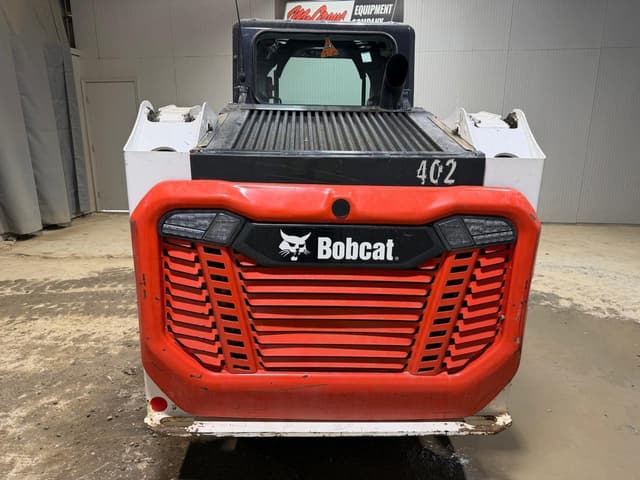 Image of Bobcat T62 equipment image 3