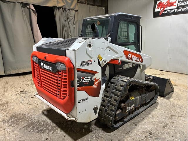Image of Bobcat T62 equipment image 4