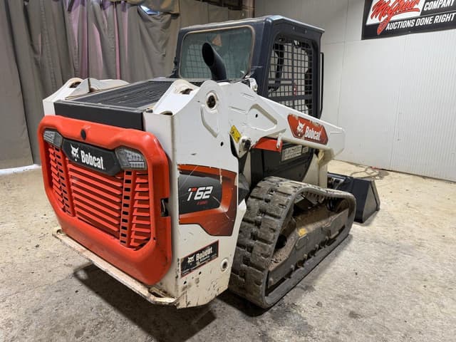 Image of Bobcat T62 equipment image 4