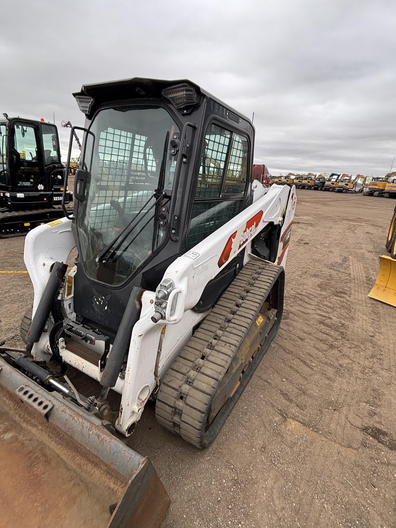 2022 Bobcat T62 Equipment Image0