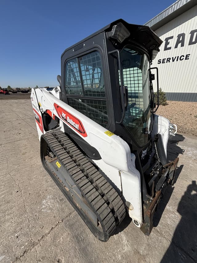 Image of Bobcat T62 equipment image 4
