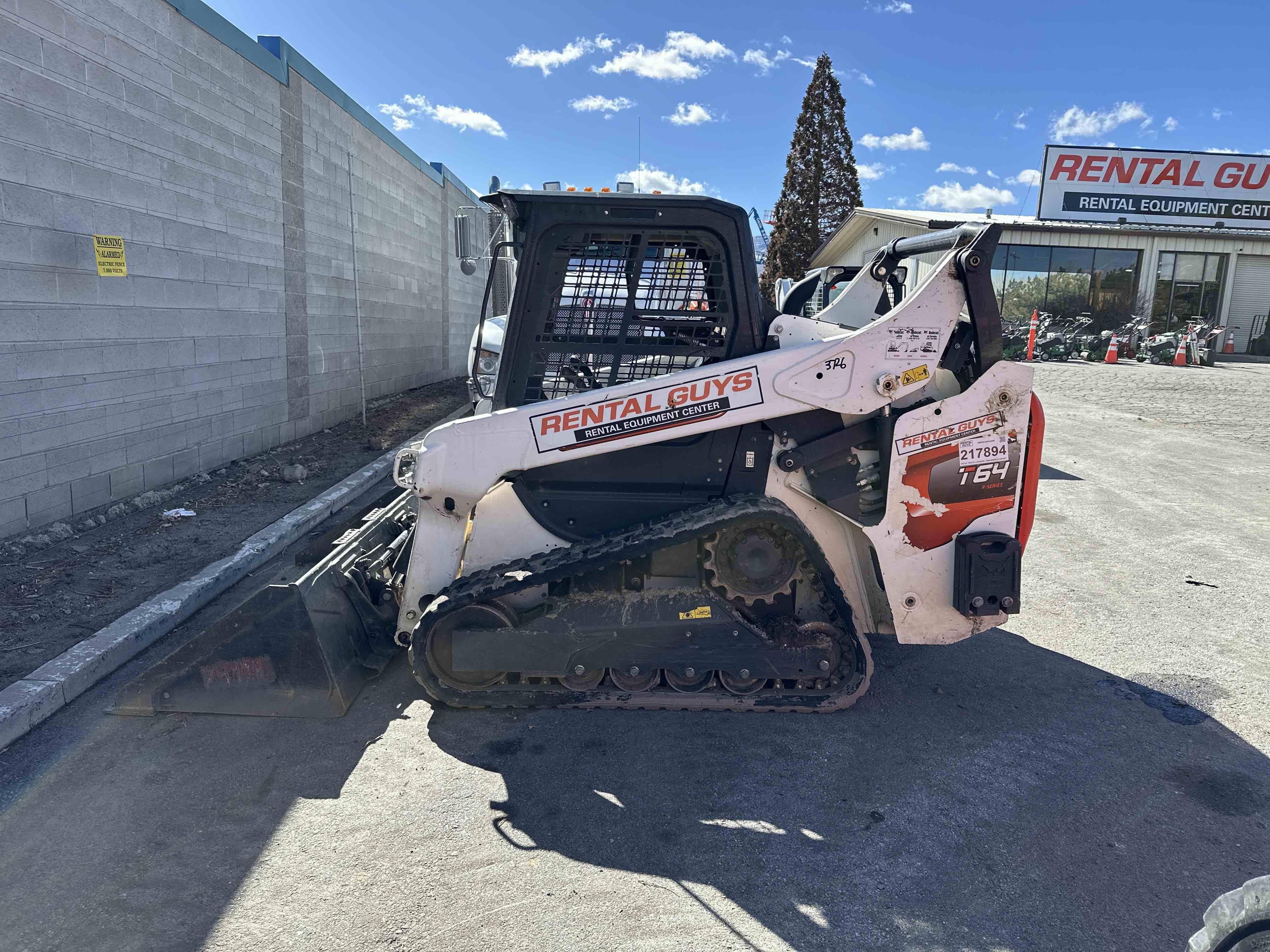 2022 Bobcat T64 Equipment Image0