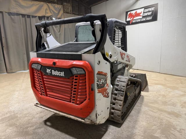 Image of Bobcat T64 equipment image 4