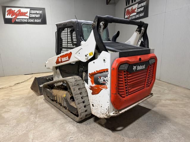 Image of Bobcat T64 equipment image 2